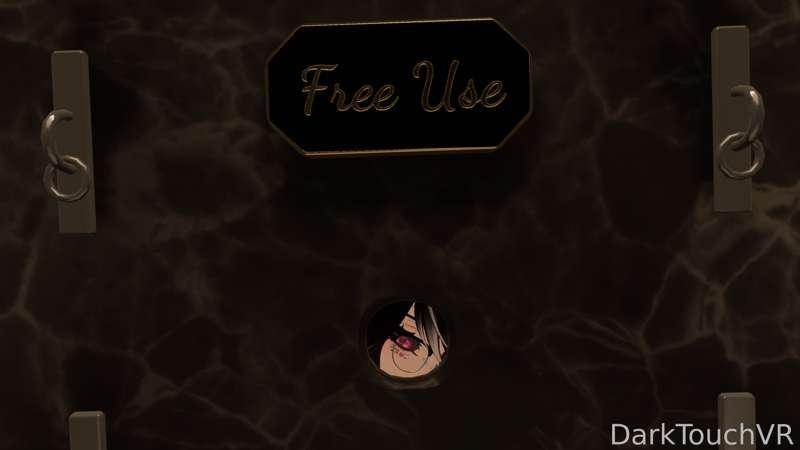 I found a cool hole there and got surprised! 👉👈