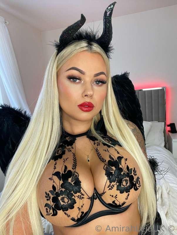 💋