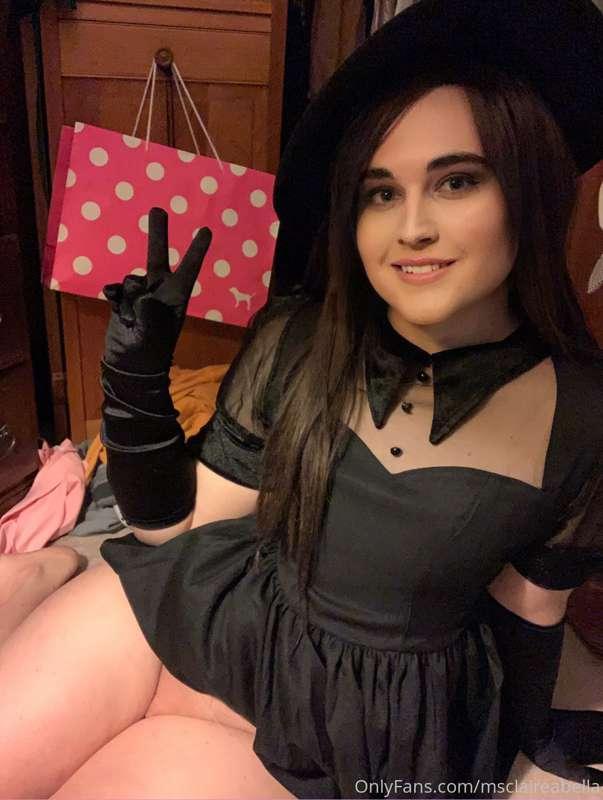 did it work daddy?


i cast a magic spell on your cocky dadd..