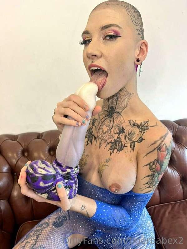 Just me with my huge toy. Wanna see me use it? Drop me a dm ..