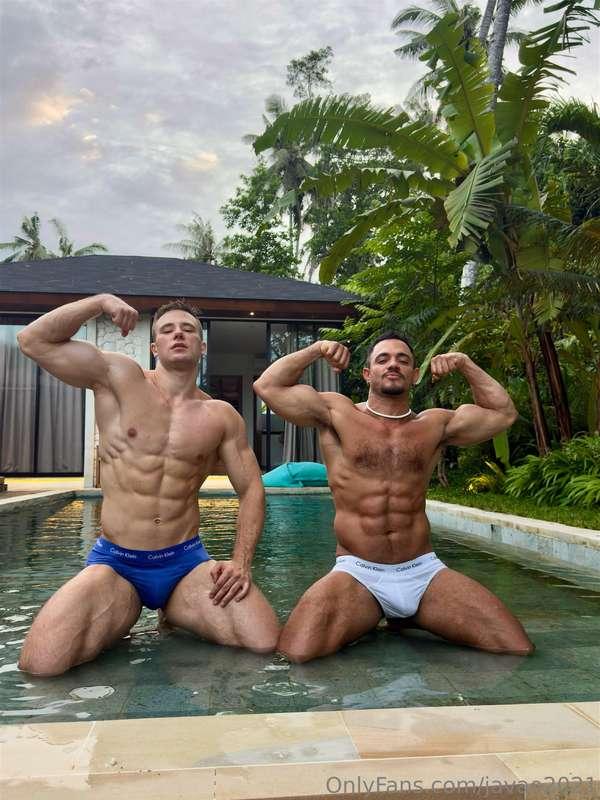 Just to tease everyone with MORE hot content to COME. This w..