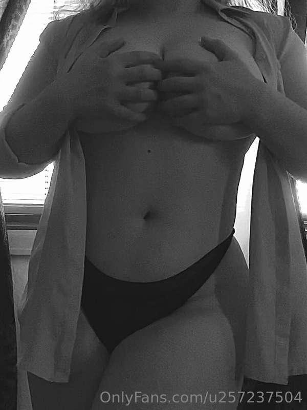 aurorarose57 image #0