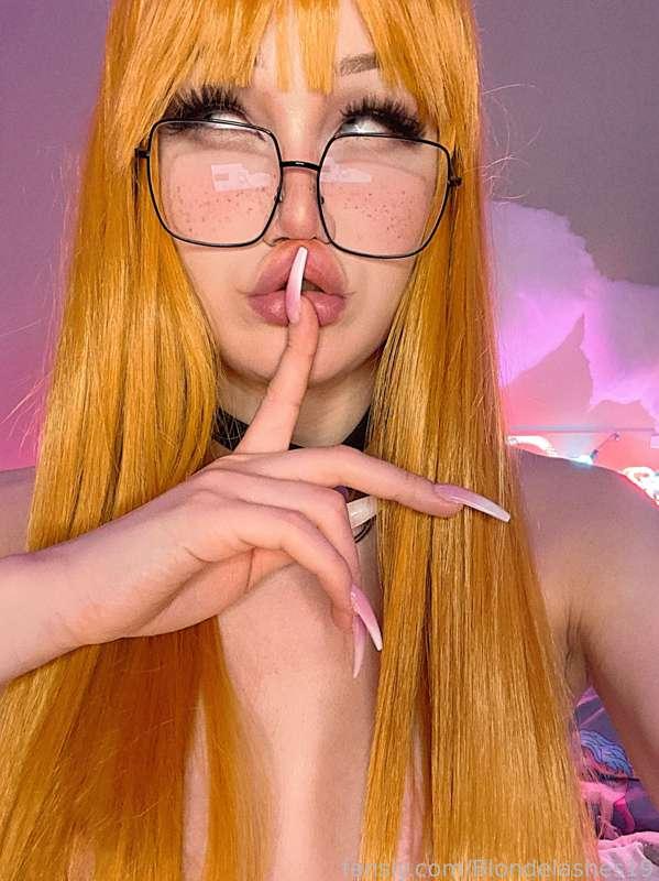 blondelashes19 image #14