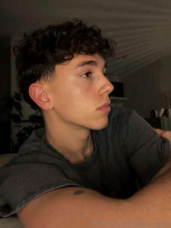 answering your many messages 
Dont forget, if you like my ph..