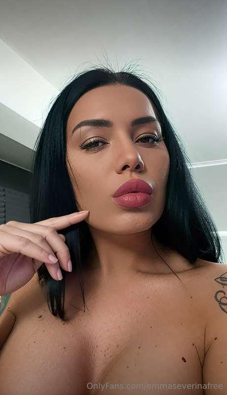 @moanarella 💦 FREE SUBSCRIPTION 💦 @moanarella@moanarella is ..