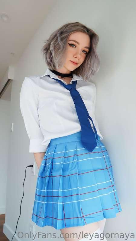 Is it a proper summer outfit for school? 👉🏻👈🏻

👉🏻 Tip $5 und..