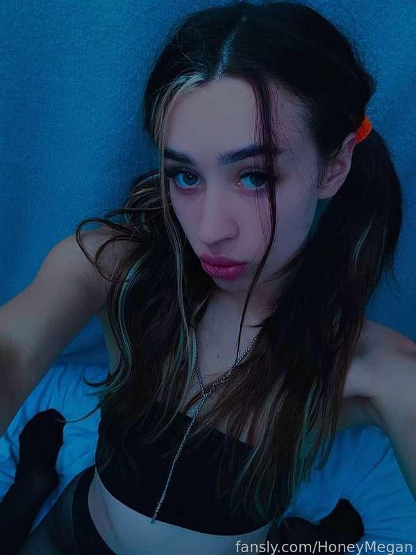 honeymegan image #0