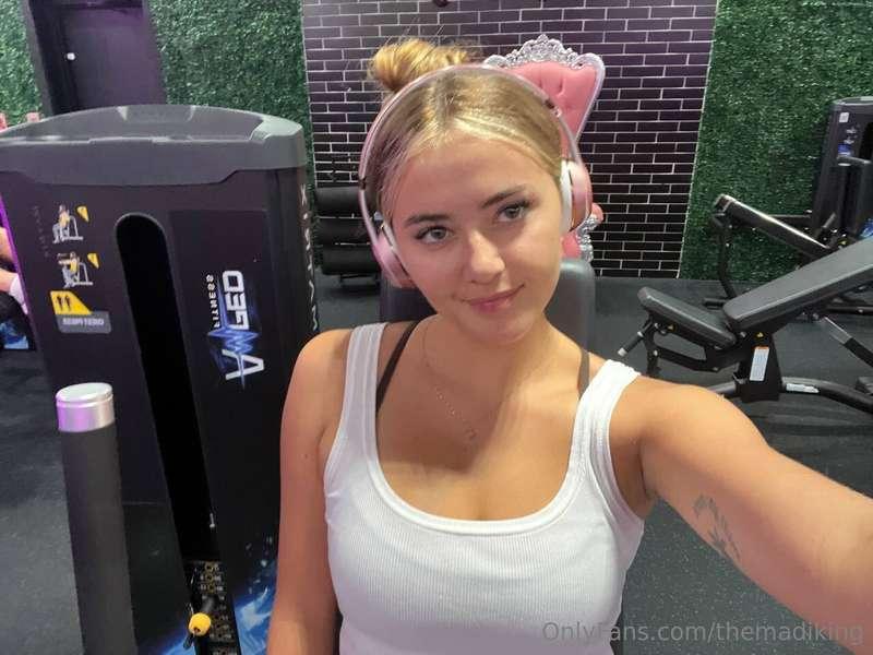 strong is the new sexy 💪