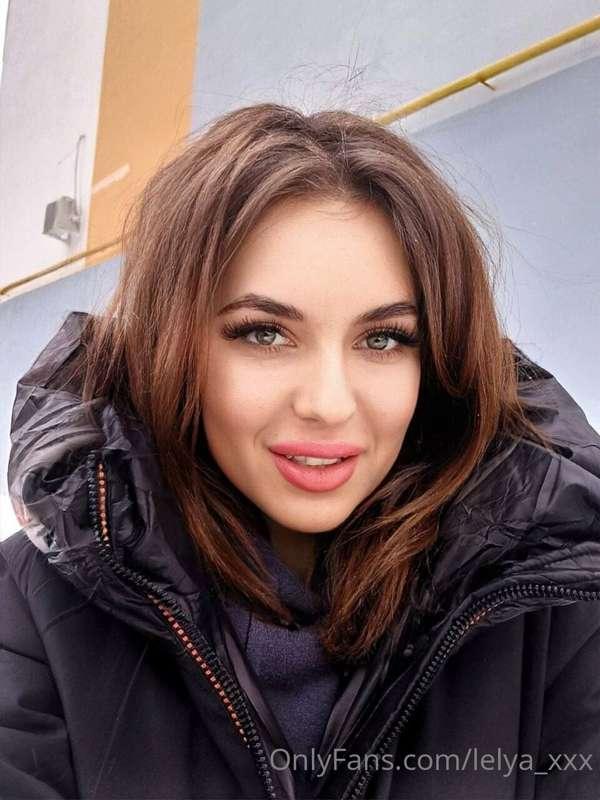 𝐇𝐞𝐥𝐥𝐨 𝐞𝐯𝐞𝐫𝐲𝐨𝐧𝐞 🥰 𝐈 𝐬𝐭𝐢𝐥𝐥 𝐡𝐚𝐯𝐞 𝐭𝐡𝐞 𝐬𝐚𝐦𝐞 𝐬𝐰𝐞𝐞𝐭 𝐭𝐨𝐨𝐭𝐡 🍫🥮.𝐓𝐨𝐝𝐚𝐲 ..