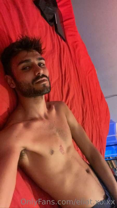 eliot.xo.xx image #0