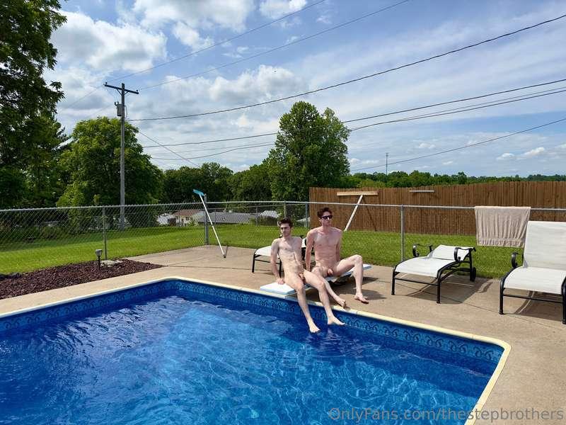 thestepbrothers image #3