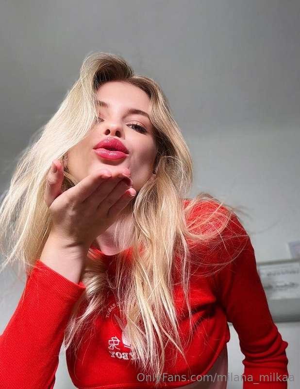 ❤️SUBSCRIBE @blondness She is waiting for you❤️ Hi ❤️ @blond..