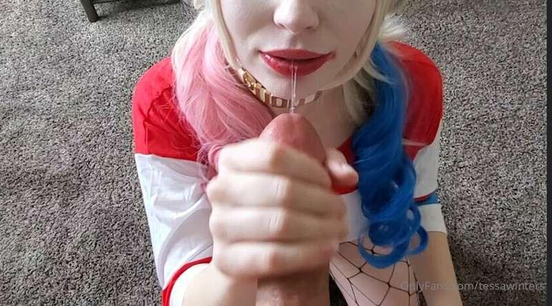 New B/G video: Harely Quinn cosplay