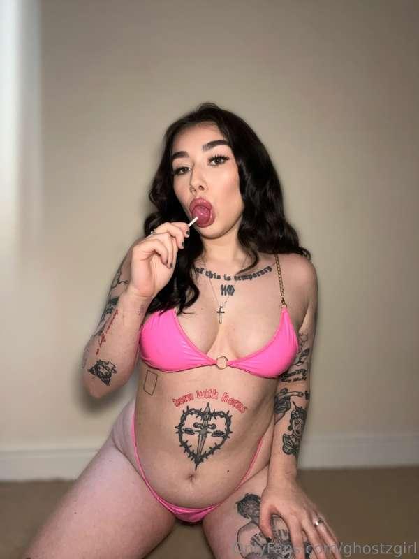 let me fix your monday blues😈