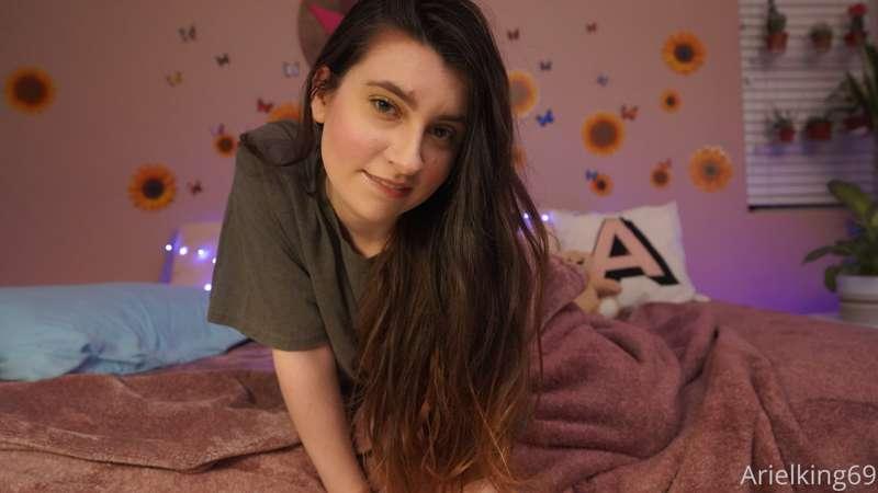 crawling out of bed waiting for my morning dick