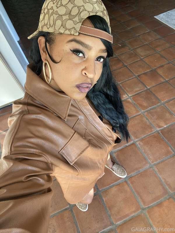 Intro to Strap Play vol. 1 (FULL VIDEO & PHOTO SET)