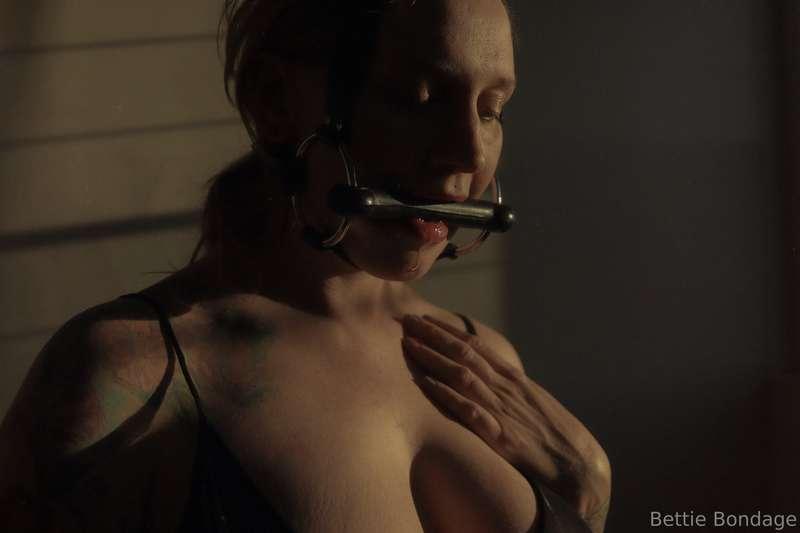 bettie_bondage image #31