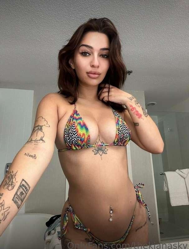 I feel like my bikini is going to explode 😰