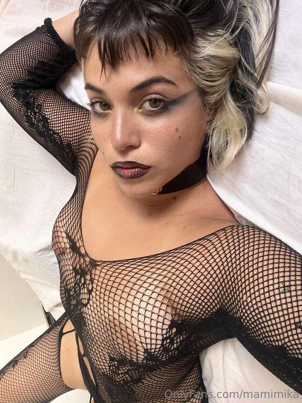 I'm online now!😈 What are you waiting for? let's talk now <3..