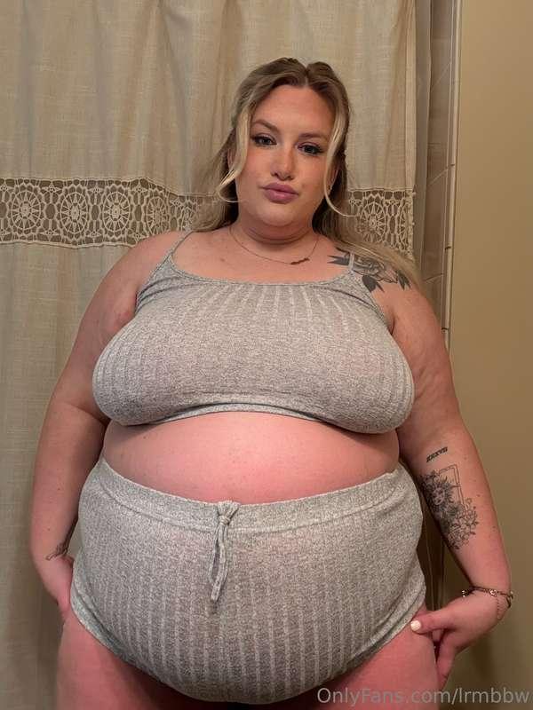 The biggest I’ve ever been 😈 but just how big am I?! ✨ THREE..