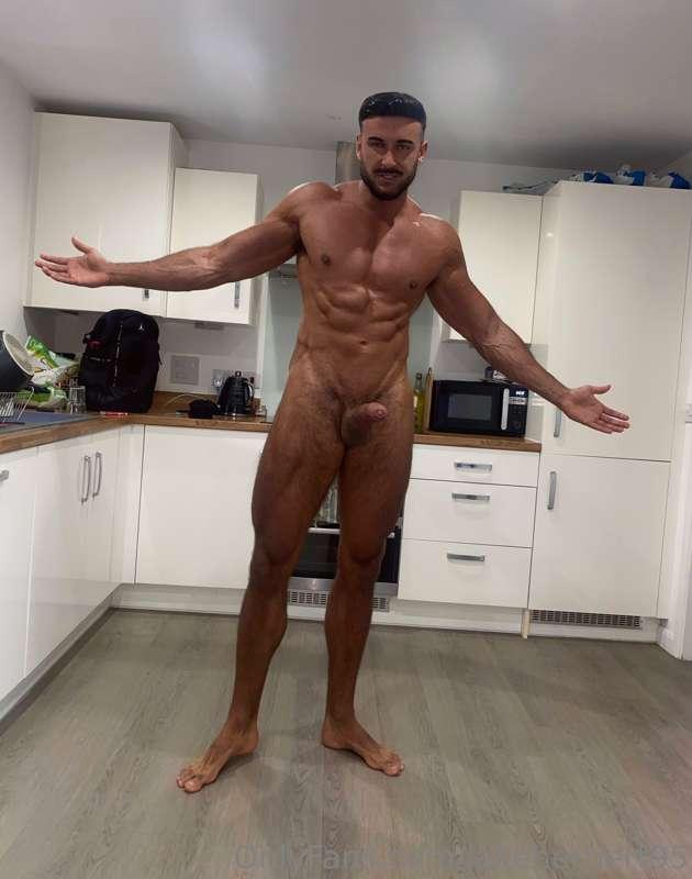 Clothes aren’t allowed in my home😈