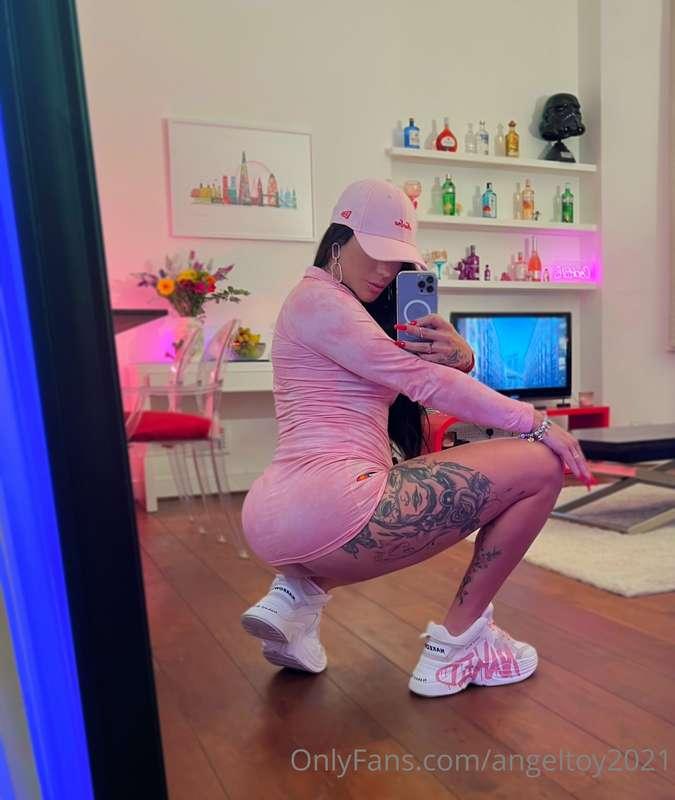 Hi guys !!!! I’m on 🔥 let’s chat 💬💦👅