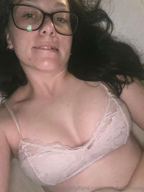 Who wants to come play with me tonight? 😉