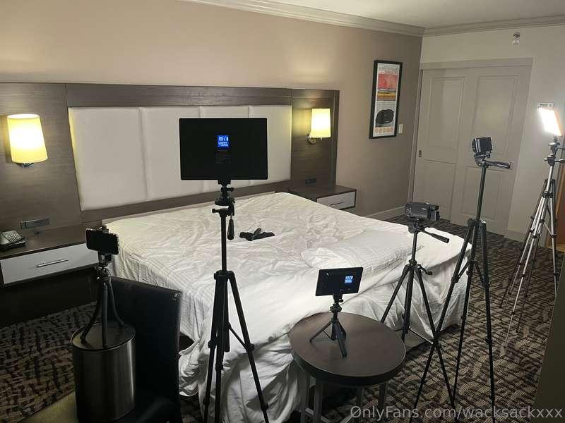BTS/SETUP: I take pics of my setups to help bros see how I d..