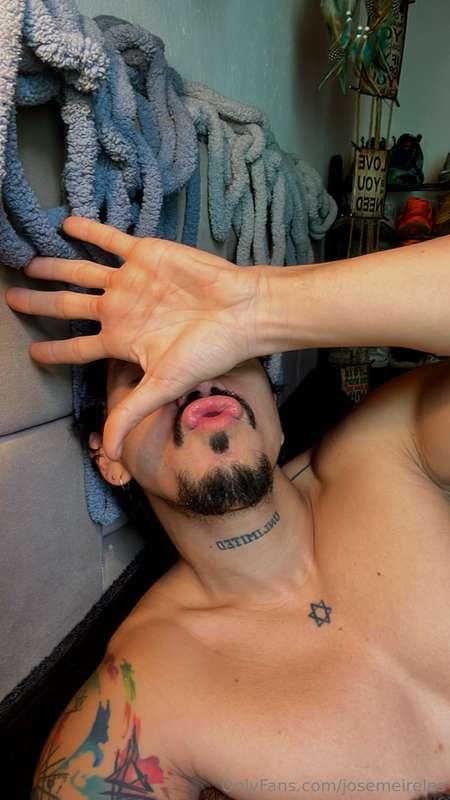 Buenos días https://onlyfans.com/josemeireles