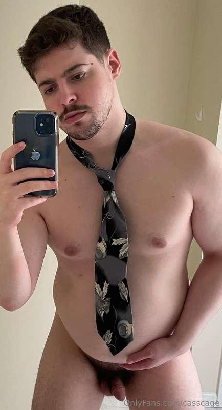 Do I look good in a stylish tie? 😝