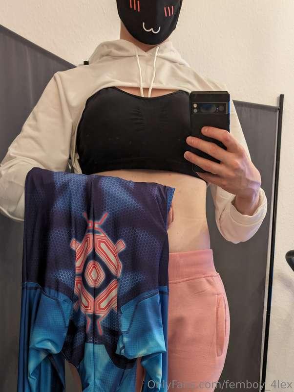 Doing my first ever cosplay and taking pics! Very exiting! :..