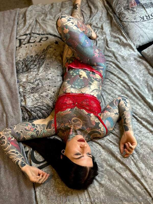 You come back home and I’m there like this … wyd ? 🙈