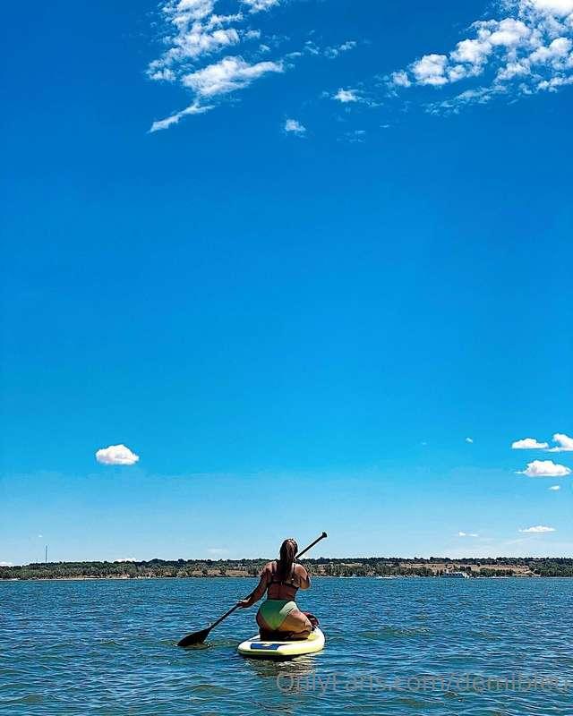 POV: you go paddle boarding with me