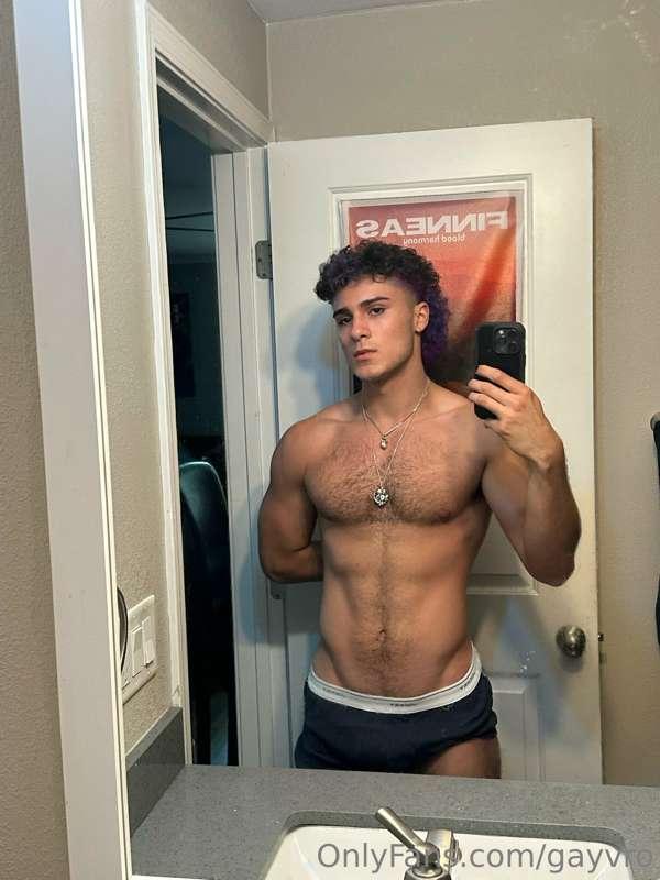 new content coming all weekend long starting tomorrow 😈 gonn..