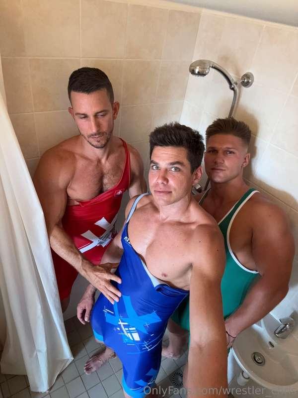 Do you think you can handle us?😈 @adamarchuleta @jakubstefan..