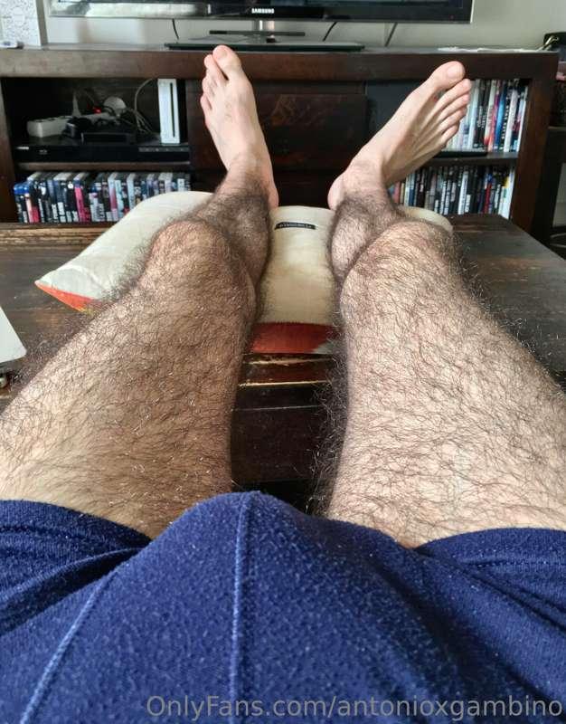 Y’all like hairy legs and feet?