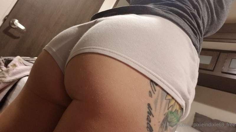 This little booty can eat these shorts real well