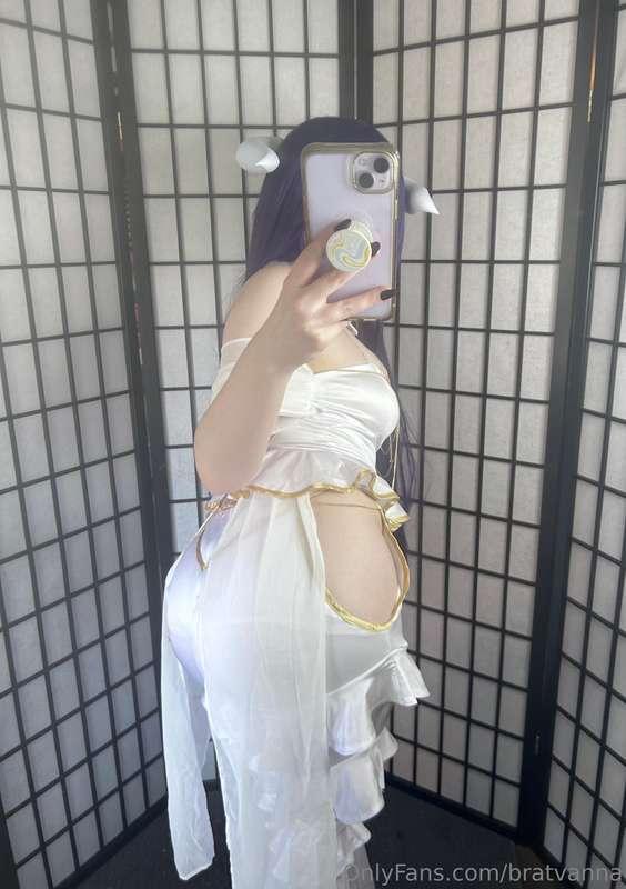 albedo ass 🤍🤍🤍