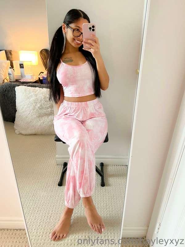 (Album) Can you tell my favourite colour is pink? 🥰