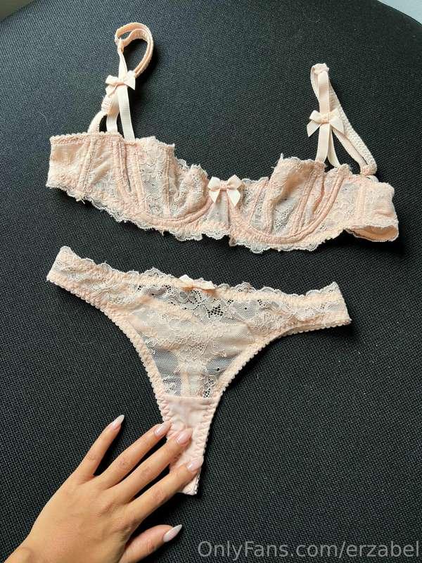 Giving away this lingerie I just worn for a shoot! DM me for..