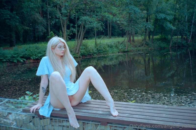 Did I sit like that for a few minutes not caring about peopl..