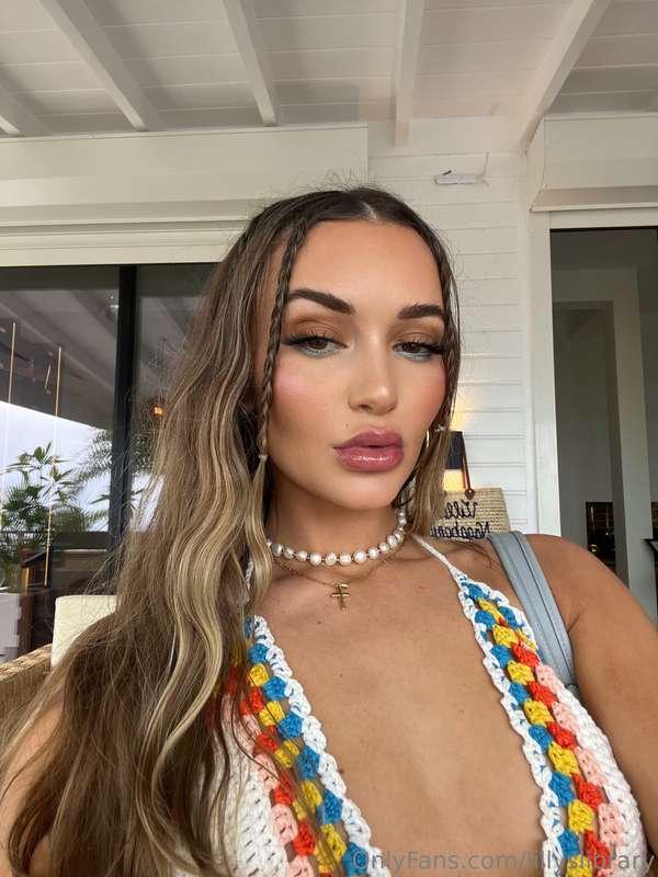 Only person I'd want to be stuck with on an island is you ba..