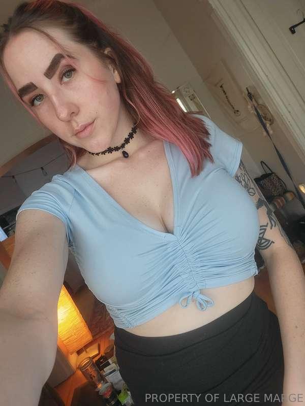 absolutely slaying these date night 'fits lately