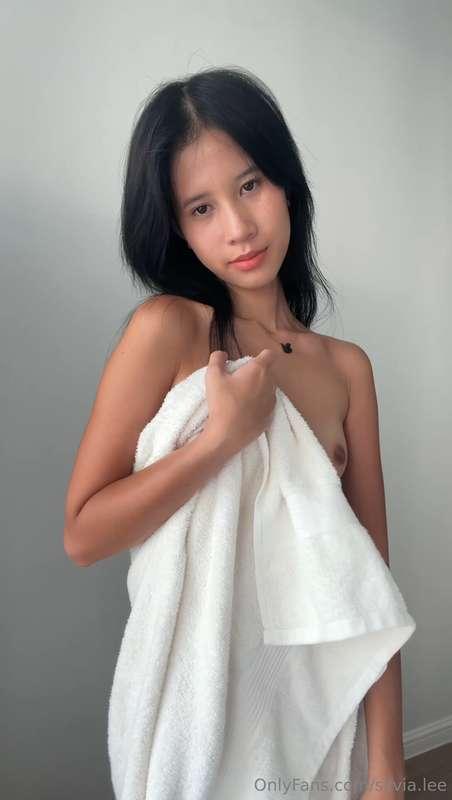 fresh, clean & feeling naughty.. one tip could make me loose..