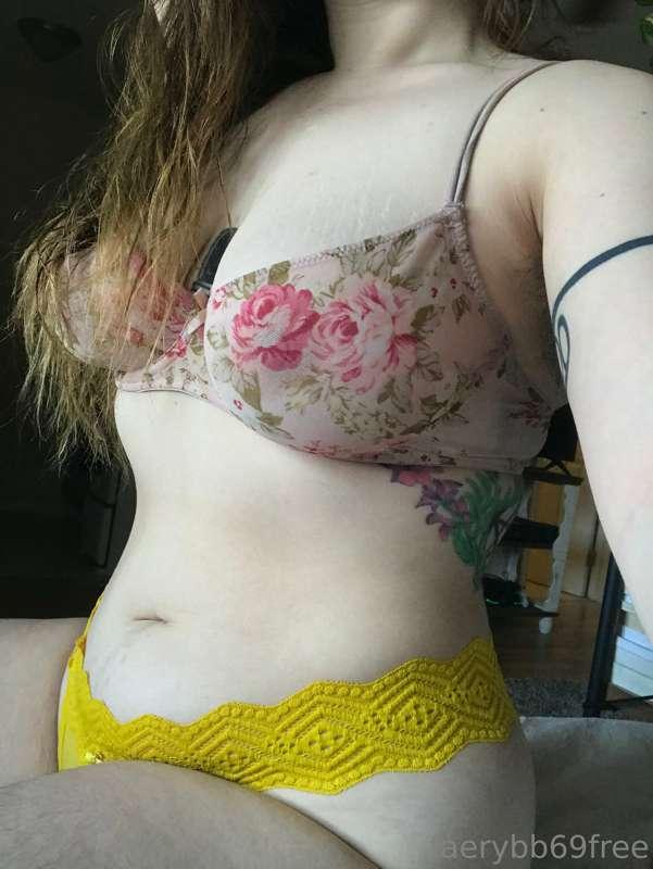 I love mesh & lace