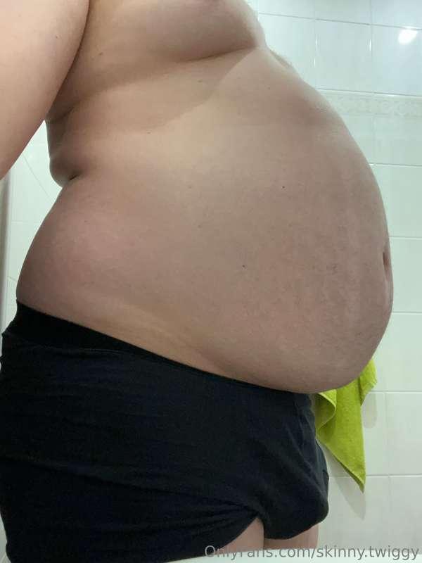 Look at me 🥵 I keep myself stuffed most of the time which ca..