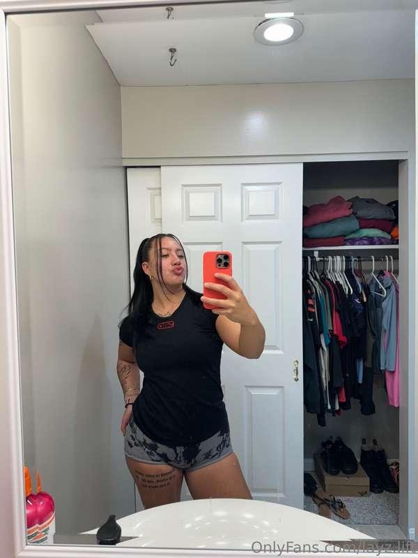 Want something special?? Drop your custom content requests i..