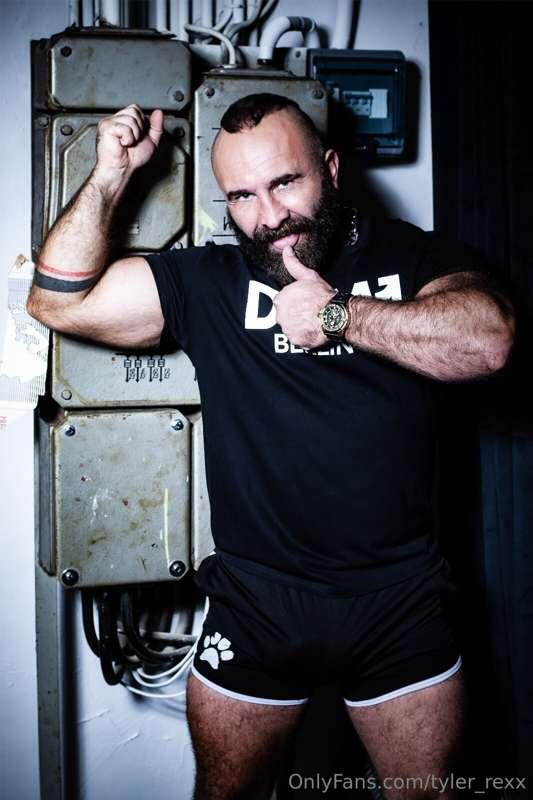 Join me on the VIP page for an exclusive pass to the wild si..