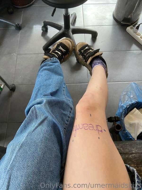 Wow new tattoos are coming!! 💜
This is one of them in the pr..