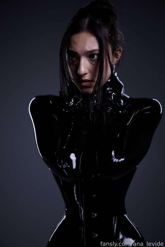 ana_levide image #354